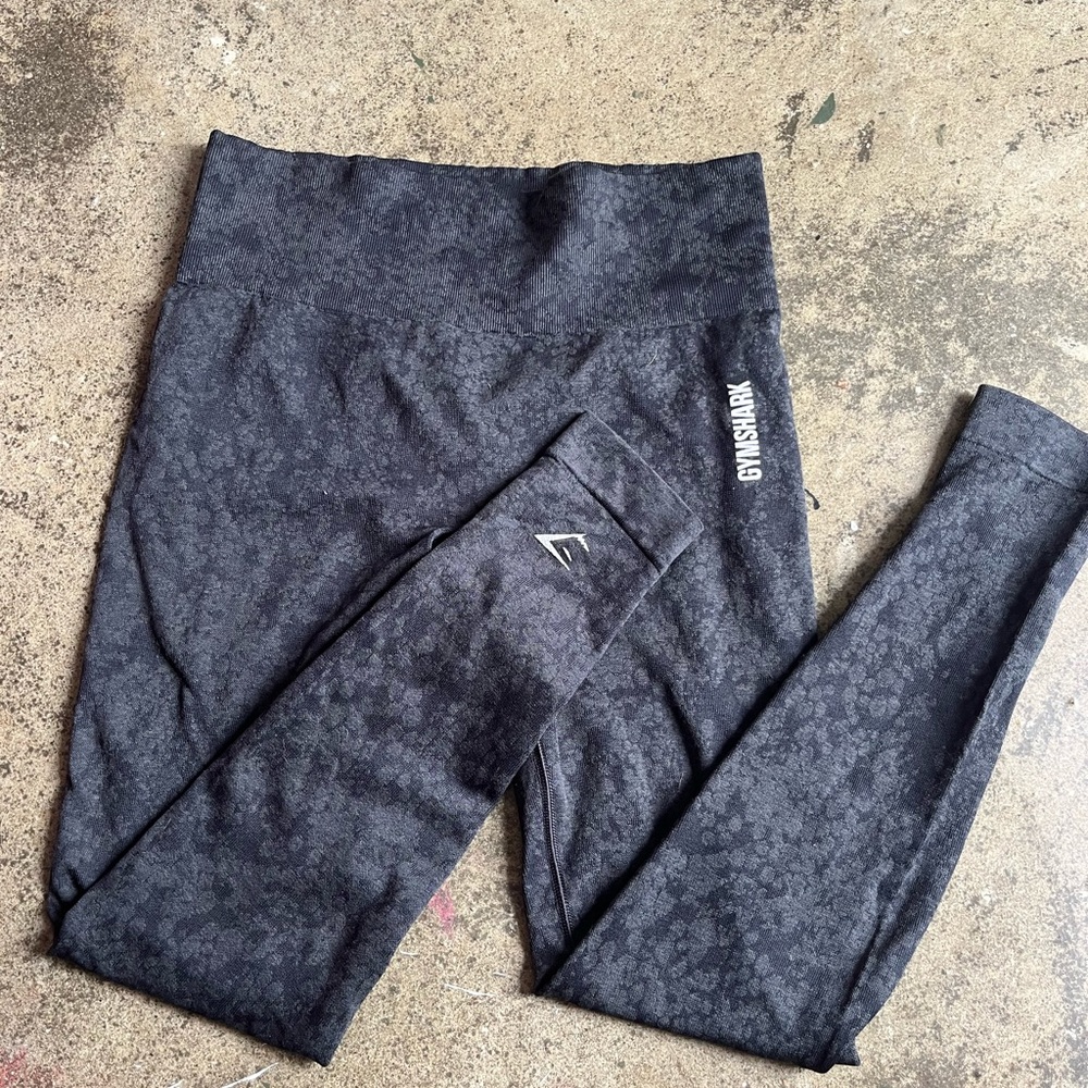 GYM SHARK black leggings
